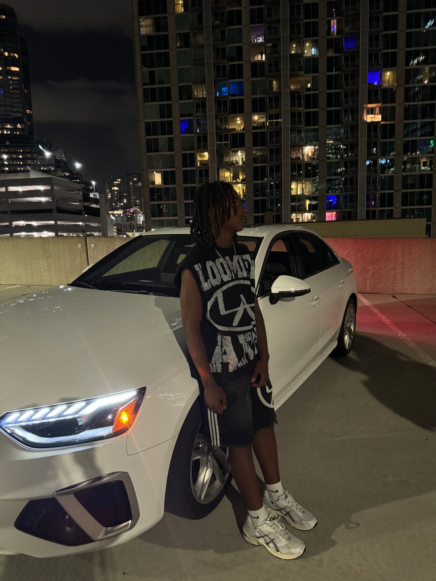 LA® SCARS SLEEVELESS TEE
